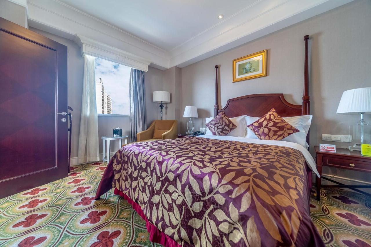 Ramada Yichang Hotel Экстерьер фото