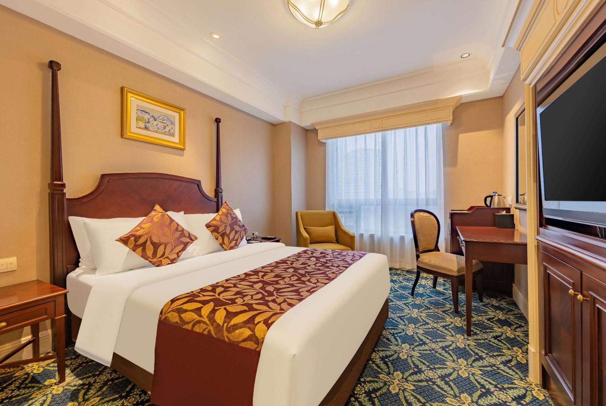 Ramada Yichang Hotel Экстерьер фото